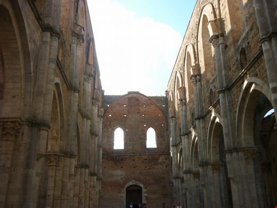 Abbazia di San Galgano Monticiano LAVINIA BERTI LAVINIA BERTI