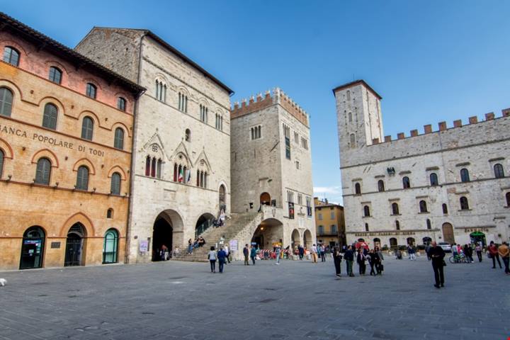 Nel cuore verde dell'Umbria è custodito un borgo medievale che pone le sue radici addirittura al 1200, ecco di quale parliamo | PaesiOnLine