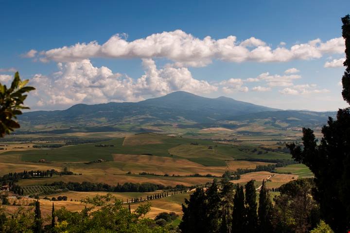 Alle pendici del Monte Amiata c'è un delizioso borgo antico tutto da scoprire: dopo secoli conserva ancora il suo fascino medievale | PaesiOnLine