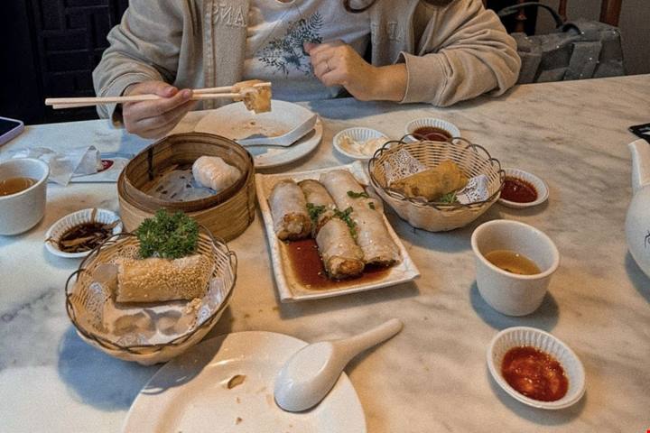 Sapere e sapori di Singapore, la città-stato dove ogni angolo è un invito alla scoperta (anche in tavola)