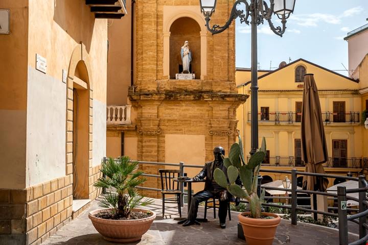 Fin quando il sole è ancora dolce devi assolutamente visitare l'ultimo scampolo di Magna Grecia in Sicilia