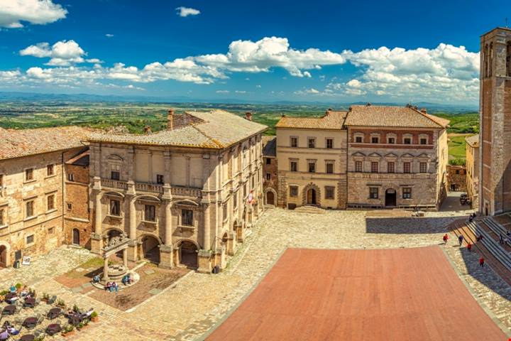 In Toscana c'è il borgo a forma di S che negli anni è stato scelto da numerosi registi di Hollywood come set dei propri film | PaesiOnLine