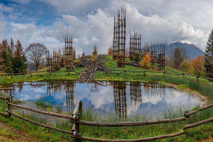 Nel bergamasco c'è un tesoro insolito fatto di rami e di radici! Non è un giardino, ma una meravigliosa cattedrale | PaesiOnLine