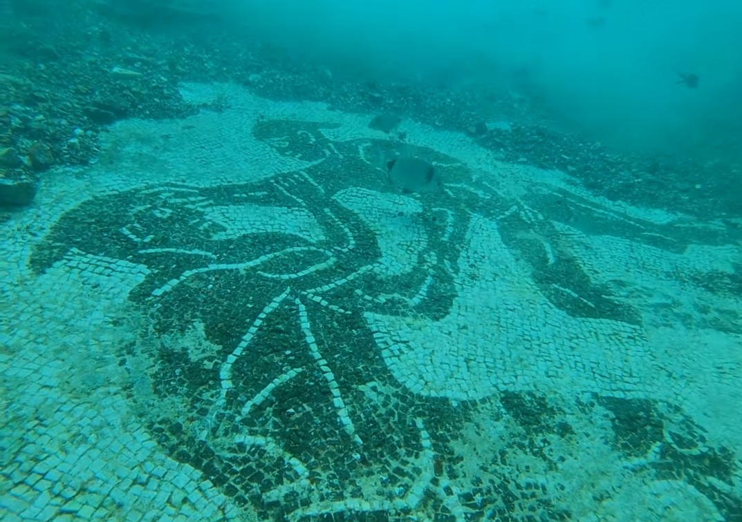 I Campi Flegrei, tra vulcani, isole nel blu, miti, scorci divini e storia antica