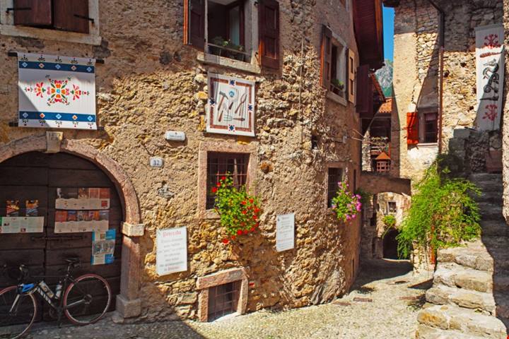 La pista ciclabile più bella del mondo? Si trova sul Lago di Garda: scopriamola insieme a Continental | PaesiOnLine