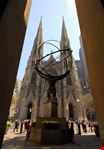 La Cattredrale di San Patrizio vista dal Rockefeller Center