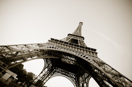 La Tour Eiffel dal basso