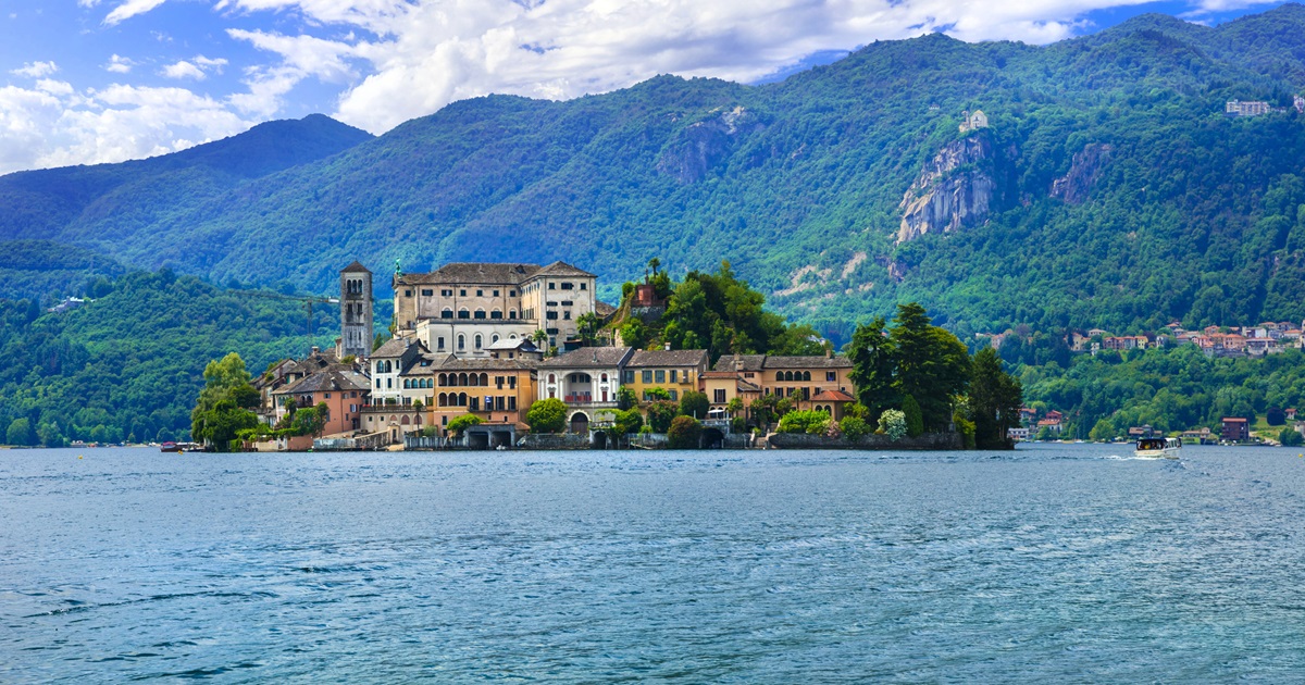 Tra santuari ed antichi borghi, tutte intorno al lago d'Orta ci sono 3 meravigliose località tra le più affascinanti del Piemonte | PaesiOnLine