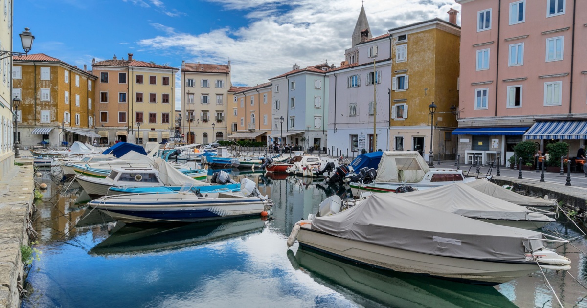 Un meraviglioso crocevia di culture e tradizioni: questo antico borgo in Friuli Venezia Giulia ha una storia contesa ma affascinante | PaesiOnLine