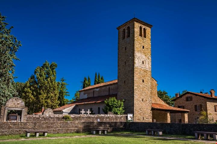 Un meraviglioso crocevia di culture e tradizioni: questo antico borgo in Friuli Venezia Giulia ha una storia contesa ma affascinante | PaesiOnLine