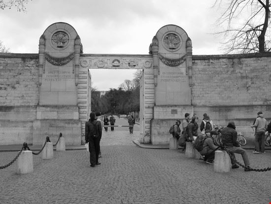 Cimitero di Père-Lachaise ingresso principale Parigi alessandro bianchi alessandro bianchi