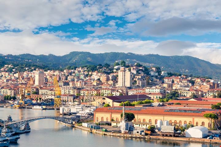 Tra palazzi liberty e meraviglie naturali, intorno al Golfo dei Poeti ci sono 3 località tra le più affascinanti di tutta la Liguria | PaesiOnLine