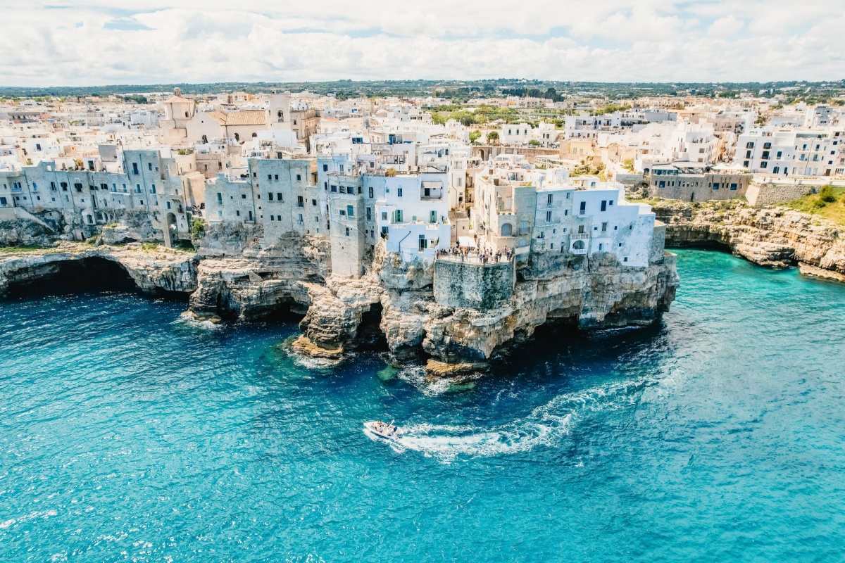 Polignano a Mare vista panoramica su mare