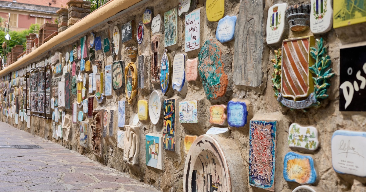 Questo meraviglioso borgo in Liguria è un'opera d'arte immersa nella natura: si dice sia stato il preferito di Hemingway | PaesiOnLine