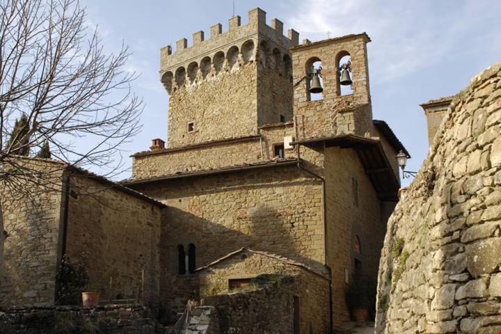 Questo è decisamente uno dei borghi fortificati più belli di tutta la Toscana! Risale a più di 700 anni fa | PaesiOnLine