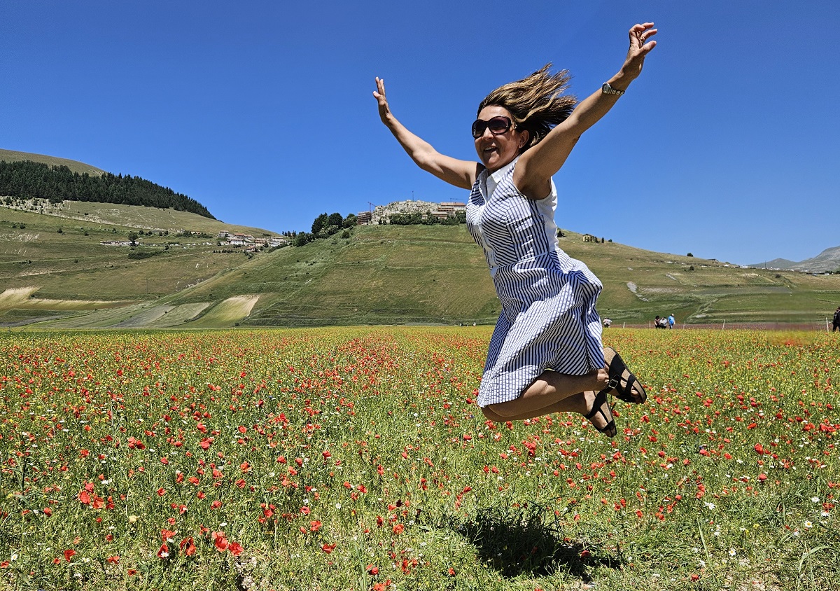 Da Cittareale nell'entroterra reatino ai campi fioristi di Castelluccio di Norcia, un percorso di sorprese tra natura, storia ed enogastronomia.