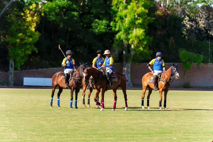 La tradizione del Polo a Roma con la Coppa Polo Ambasciata Argentina 2024: un evento sportivo di grande tradizione che affascina tra cavalli, eccellenze enogastronomiche e sonorità argentine