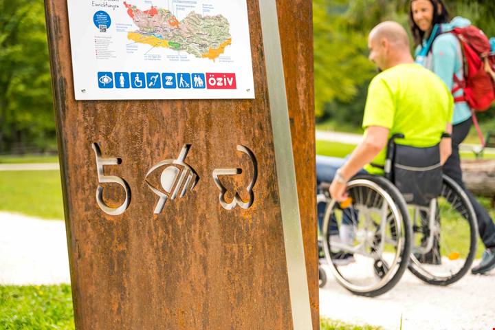 In Carinzia la vacanza è inclusiva: Natura per tutti, dai neo genitori con passeggini alle persone con disabilità