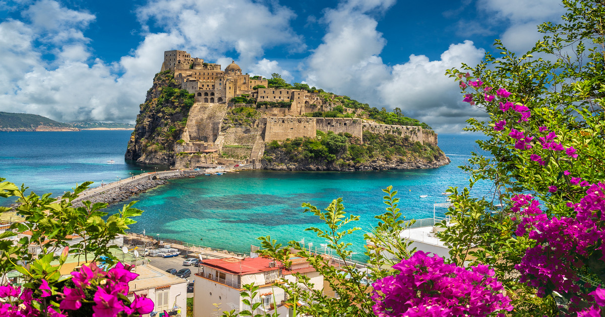 Ecco la famosissima isola dove si mangia si beve e...si fischia! Ecco 5 cose che non puoi perdere lì