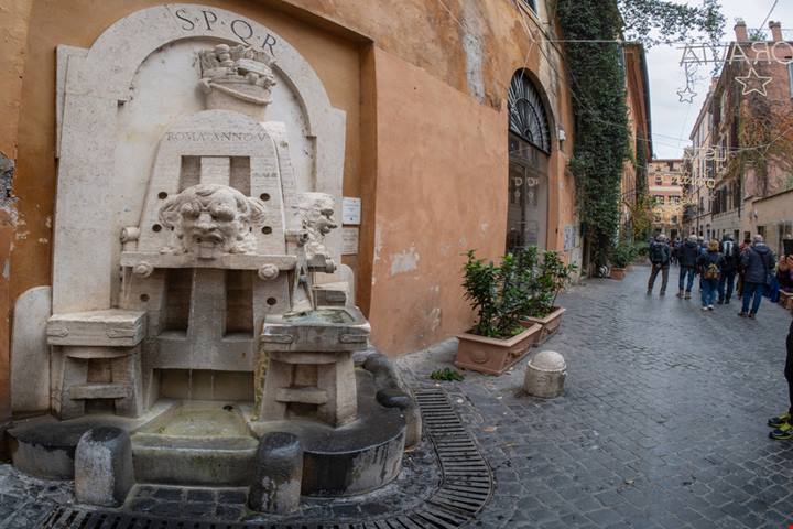 A Roma tra le tante c'è anche la famosissima via degli artisti! Ecco dove si trova e perchè si chiama così
