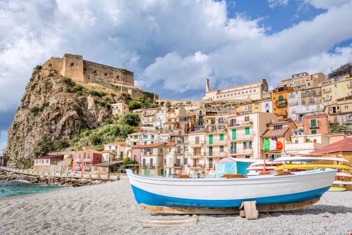 Esplorando il cuore nascosto della Calabria, in un affascinante viaggio tra mitologia antica e mare cristallino