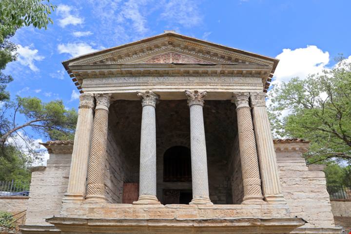 Anche nel bel mezzo dell'Umbria c'è una fantastica oasi di fresco e natura: non lontano da Foligno c'è un angolo di paradiso