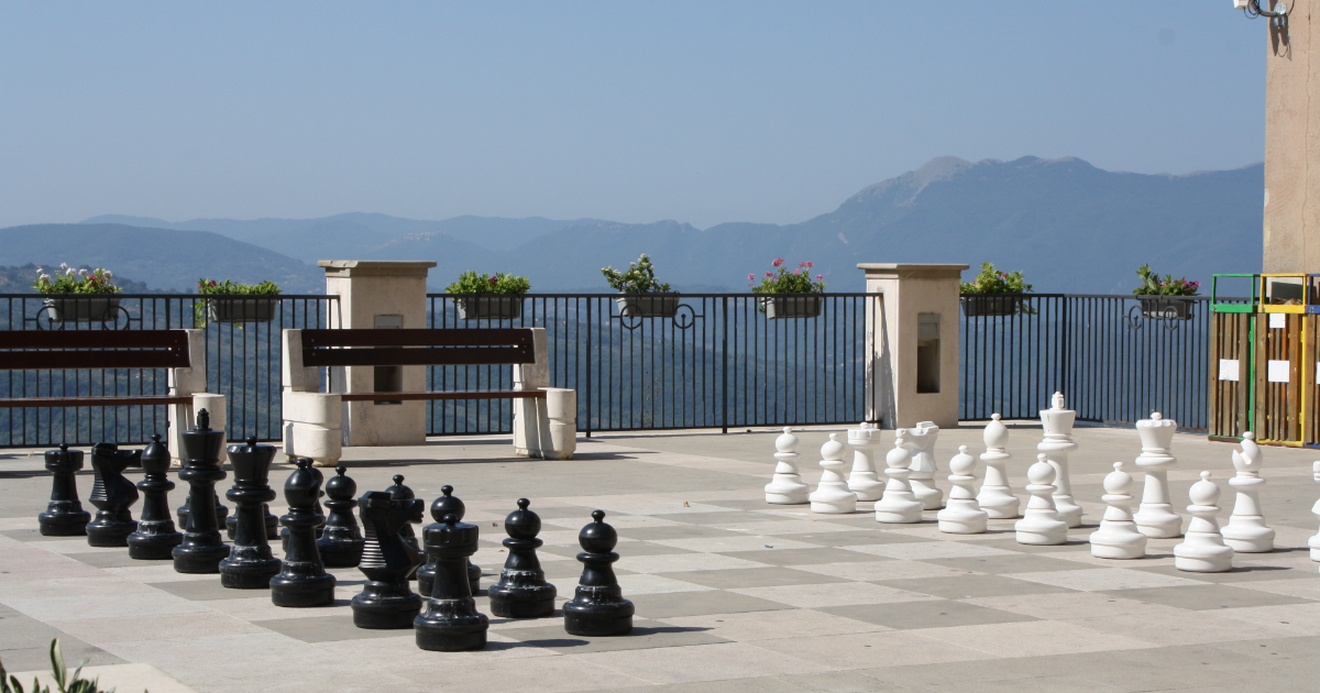 Ottati, il borgo-terrazza del Cilento con una piazza… a scacchi | PaesiOnLine
