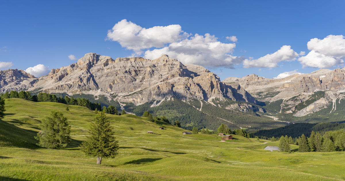 Le Dolomiti in estate sono uno spettacolo unico: ecco 3 località di montagna che non puoi perderti con il sole di Agosto