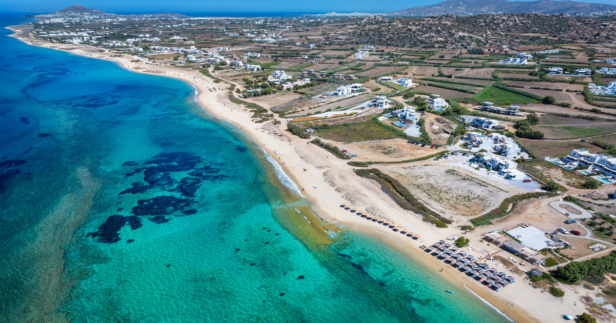 L'oasi bianca dell'Egeo: ecco tutto quello che c'è da sapere per visitare  al meglio una delle isole più autentiche di tutta la Grecia