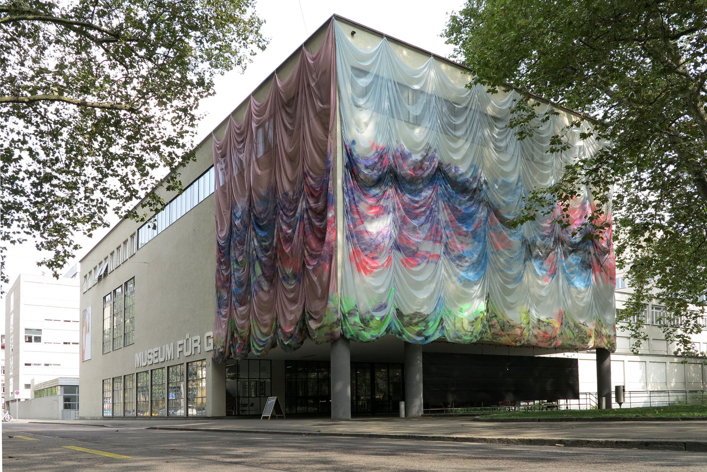 ZDW23_Soft Walls_Marie Schumann_Simone Züger x Christian Fischbacher & Co_02_FotoGCH_lr