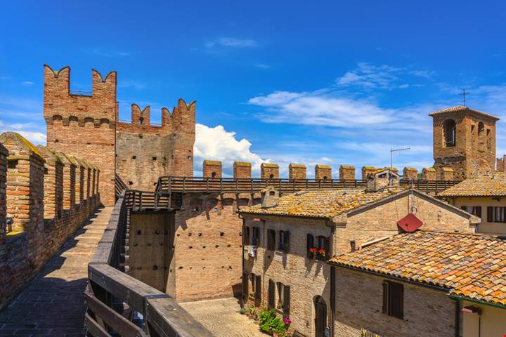 ll giorno di Ferragosto non scegliere il mare: fai visita ad uno di questi 3 borghi in collina per una scelta controtendenza