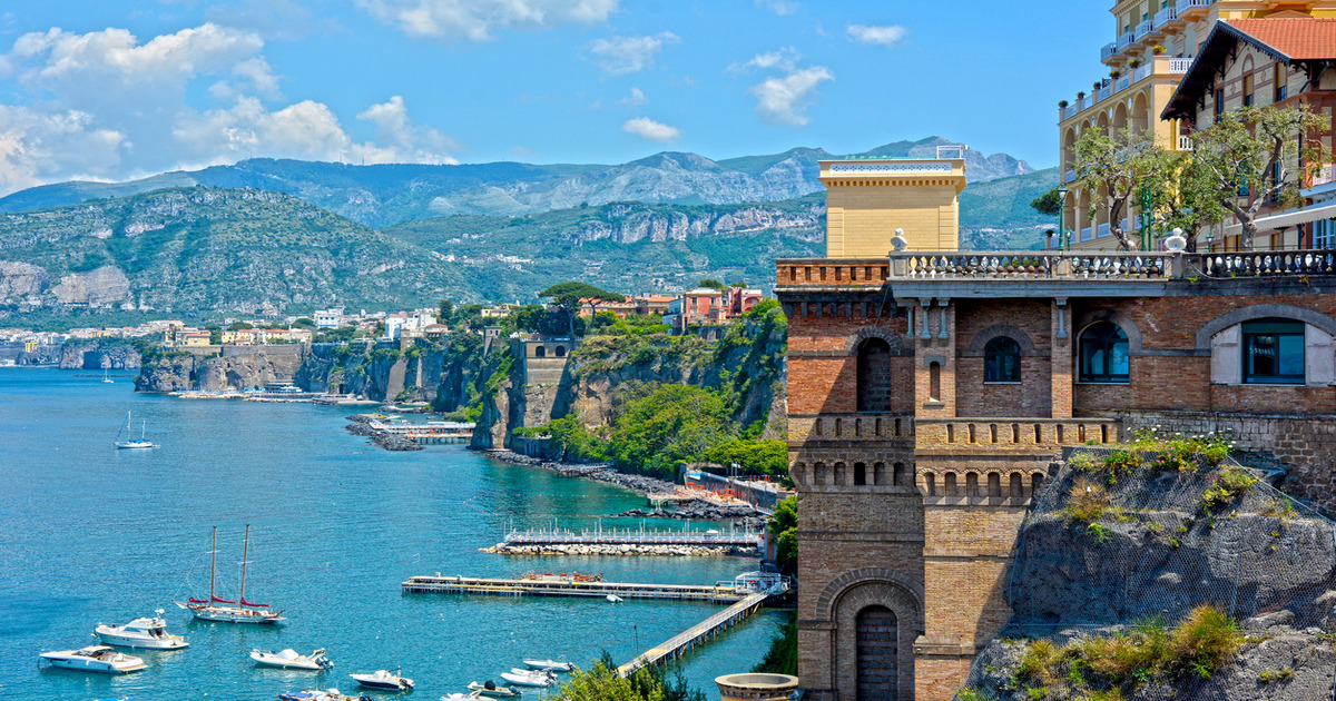 Nè Positano nè Monterosso, tra i borghi più cercati d'Italia c'è questa vera e propria perla sul mare in provincia di Napoli