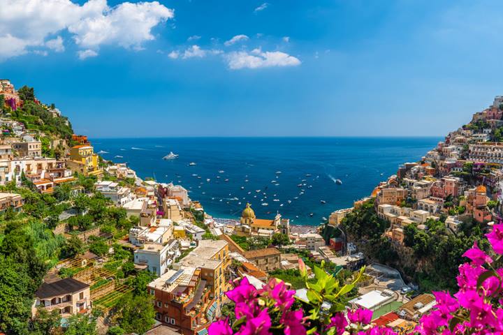 Nè Positano nè Monterosso, tra i borghi più cercati d'Italia c'è questa vera e propria perla sul mare in provincia di Napoli