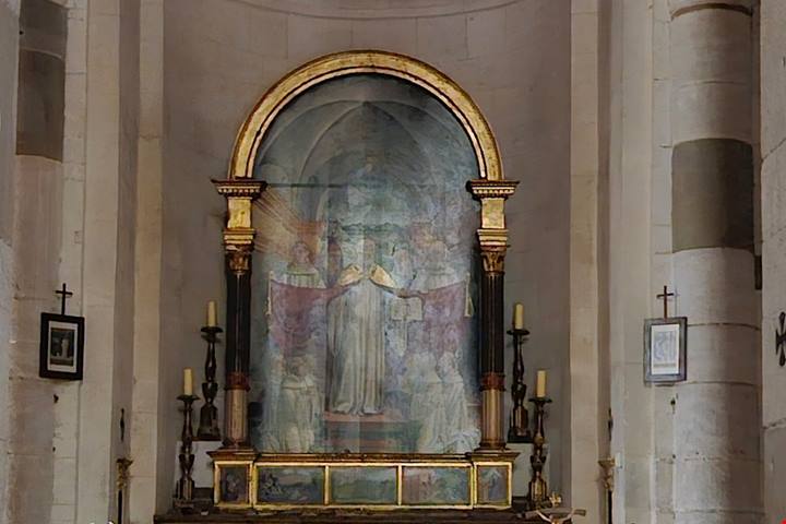 Tra le colline marchigiane, si nasconde una chiesa templare con enigmatici simboli pagani e una potente carica d'energia: l'eclatante scoperta della pala d'altare contribuisce ad avvolgerla nel mistero