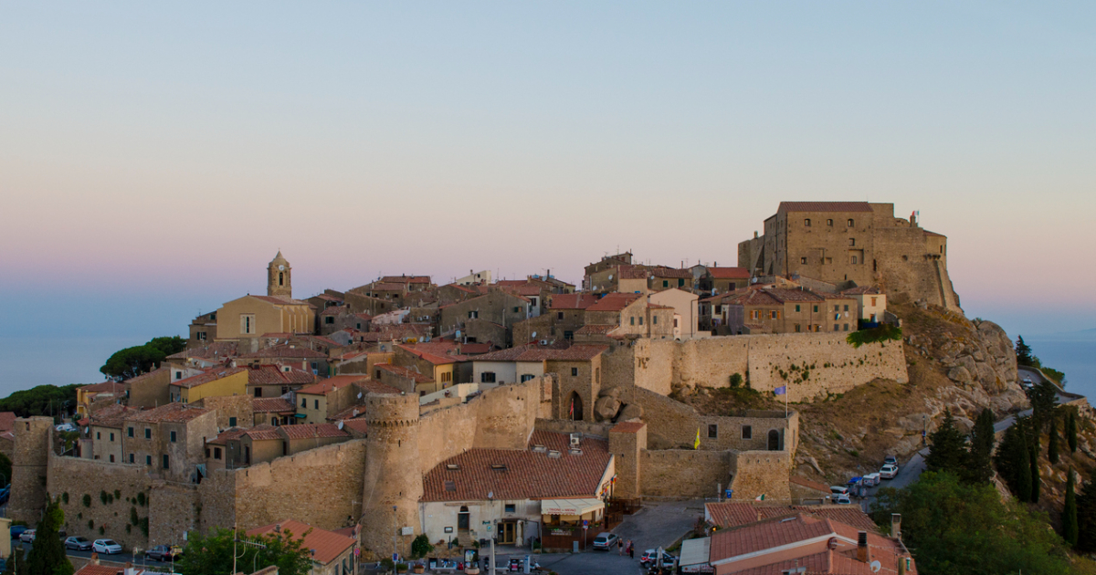 Di fronte alle coste toscane c'è un piccolo paradiso incontaminato: quest'isola è piccola, ma davvero meravigliosa | PaesiOnLine
