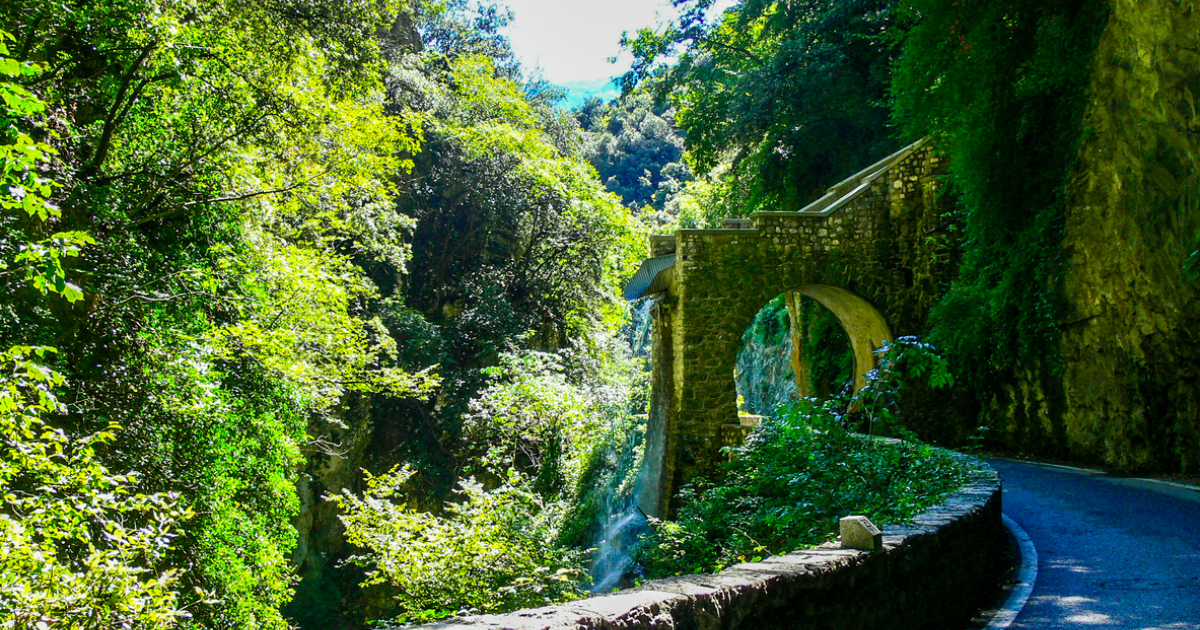 Il borgo gioiello sul Lago di Garda: si trova a due passi da Brescia ed è la meta preferita di tanti turisti | PaesiOnLine