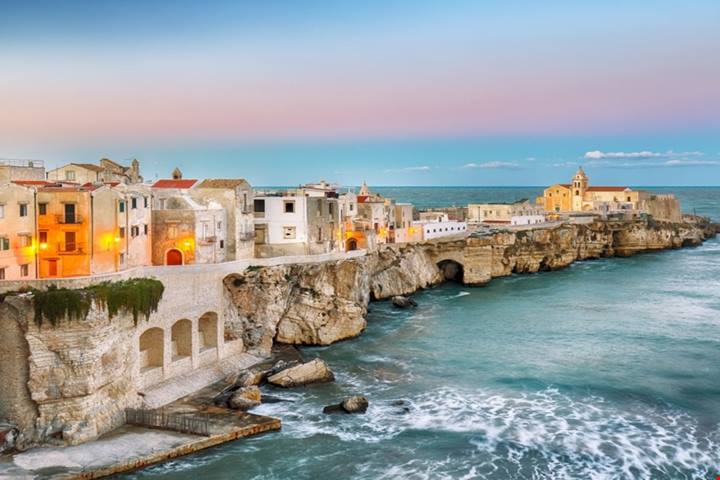 Il Gargano è un vero scrigno di tesori: ecco 3 incredibili luoghi da visitare in Puglia per la fine di questa estate