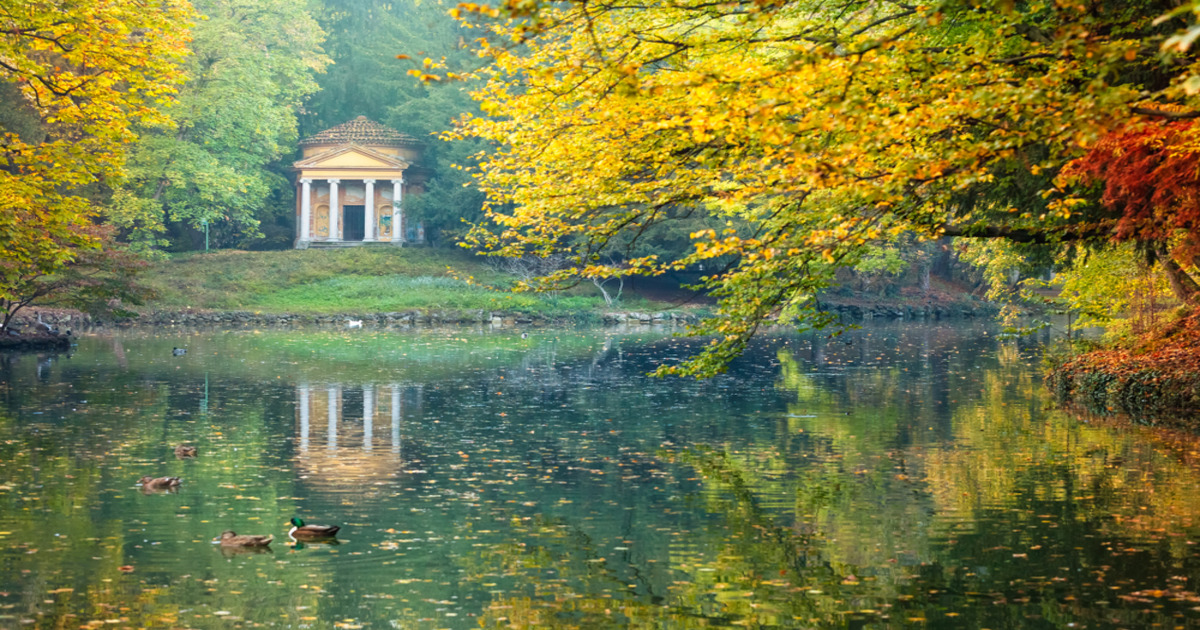 Foliage a pochi minuti da Milano: ecco 3 meravigliose località in Lombardia dove poter ammirare i caldi colori dell'Autunno