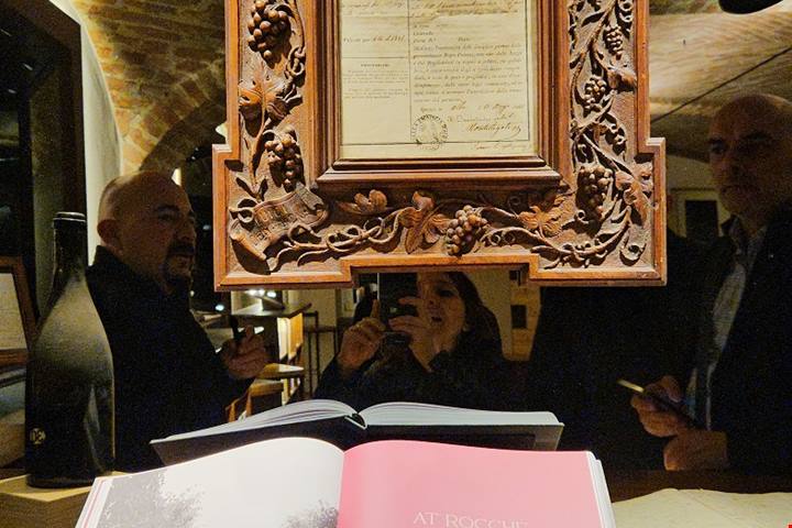 Sulla Strada del Barolo: tra vigne, cantine storiche e design contemporaneo, un viaggio autunnale tra le eccellenze delle Langhe