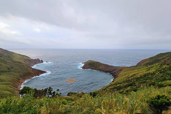 L’isola sperduta nell’Oceano Atlantico, in parte emersa da una eruzione nel secolo scorso