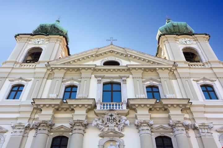 La capitale della cultura 2025? Sarà l'unica città d'Europa divisa tra due nazioni, l'Italia e la Slovenia! Ecco di quale parliamo
