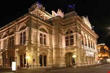 vienna il wiener staatsoper di notte