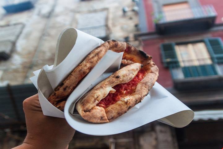 Premiata la città dove si mangia meglio al mondo! Un indizio? Si trova in Italia e ci fanno la pizza più famosa del globo