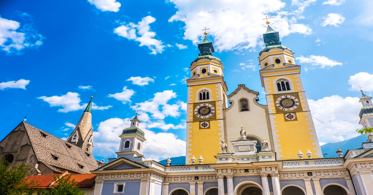 Che sia in Italiano o in Tedesco, c'è un piccolo centro pittoresco in Alto Adige che ogni anno attira migliaia di turisti stranieri