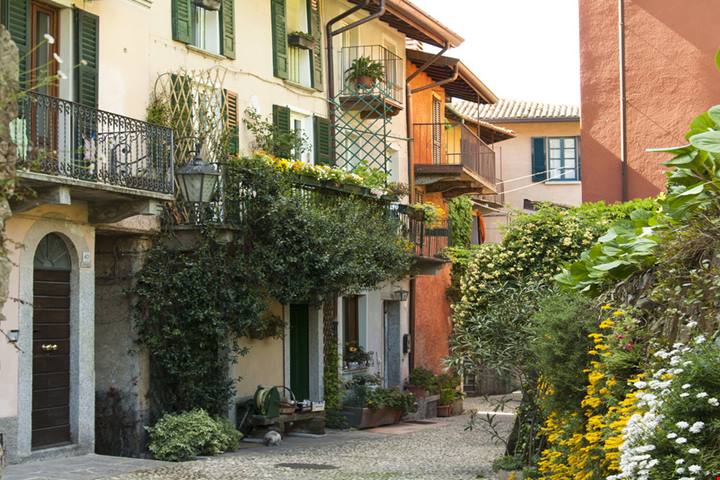 Il borgo segreto del Lago di Como: lo conoscono in pochi, è fuori dalle classiche rotte turistiche, ma è bello proprio come i vicini