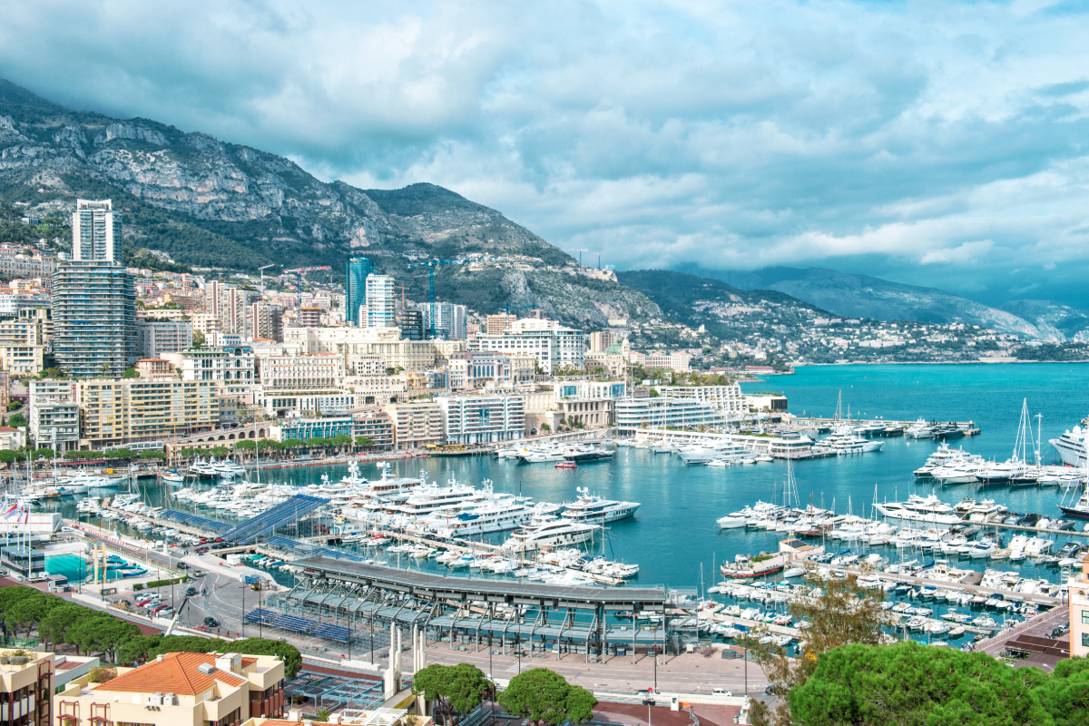 Dal principato della Liguria ai regni del lusso, ecco quali sono i 9 stati più piccoli del mondo; quello veramente minuscolo è 'in Italia'