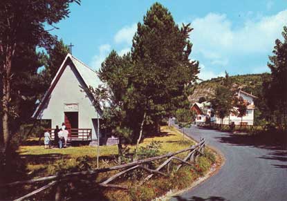 Passo dei Carpinelli, Tempietto di S. Gualberto
