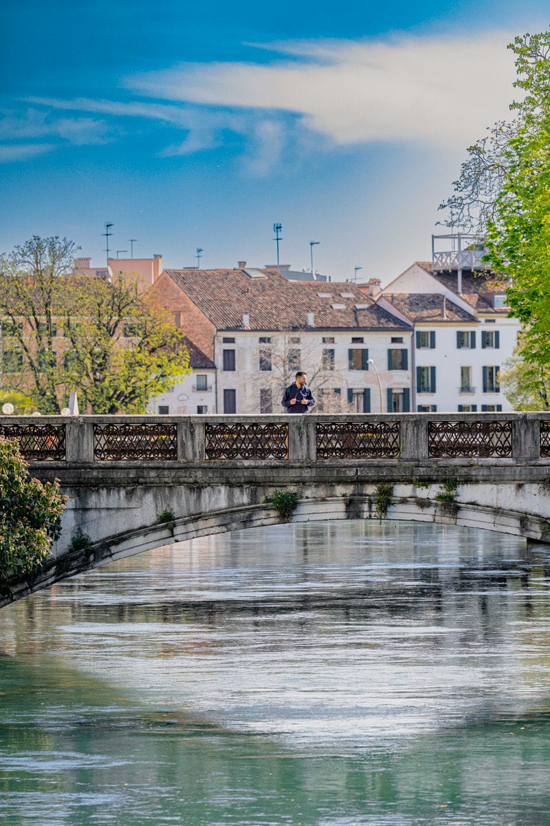 Il percorso verde che unisce le meraviglie del Veneto: la Greenway Treviso – Jesolo si scopre (anche) all’insegna dello shopping 