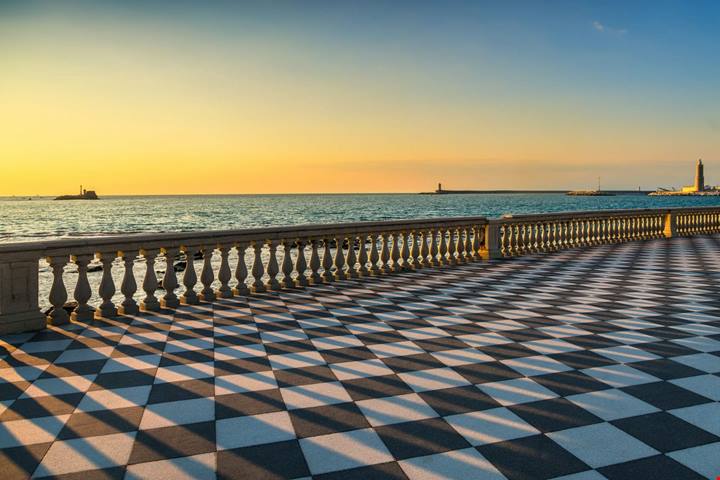 5 terrazze d’autore sul mare italiano dove ogni sguardo è un inno al romanticismo