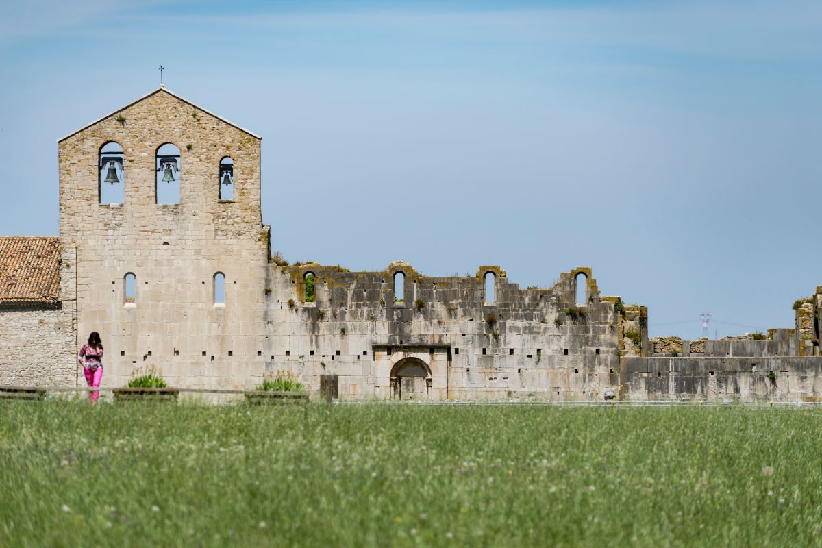 venosa-chiesa-incompiuta